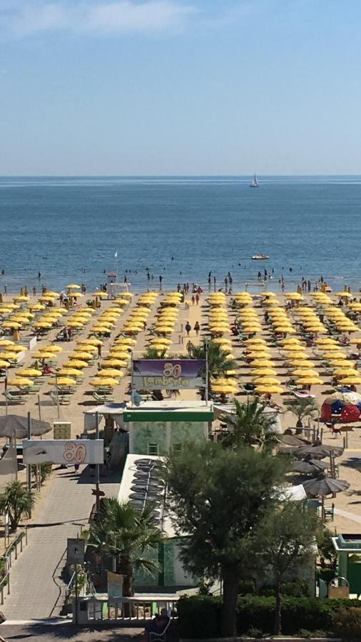 Appartamento Fronte Mare Rimini Ngoại thất bức ảnh