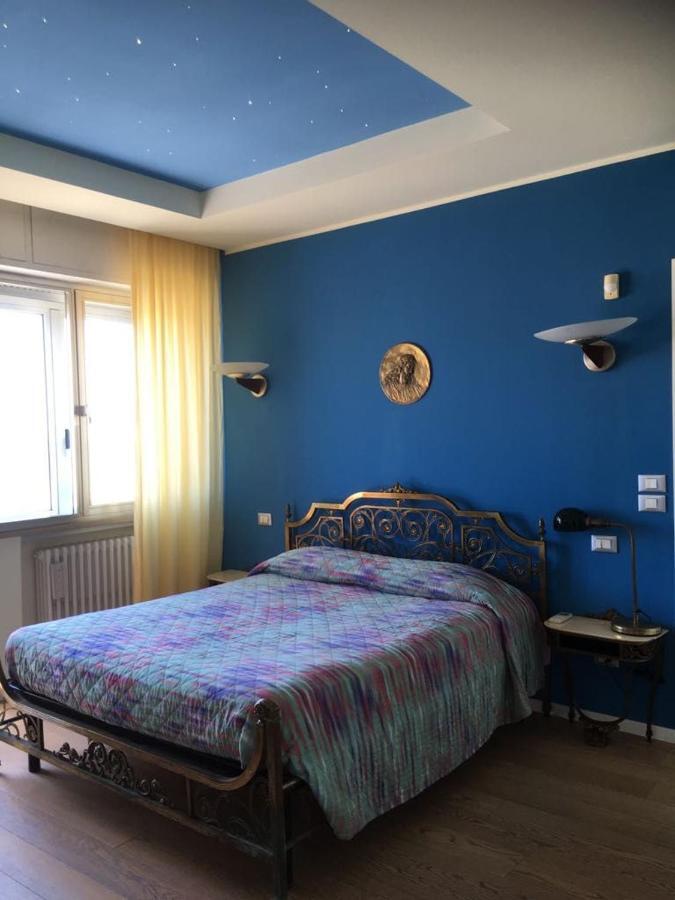 Appartamento Fronte Mare Rimini Ngoại thất bức ảnh